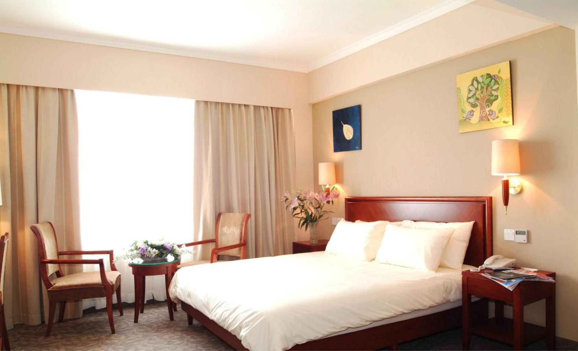Greentree Inn Shanghai Dongming Road Subway Station Express Hotel Exterior photo